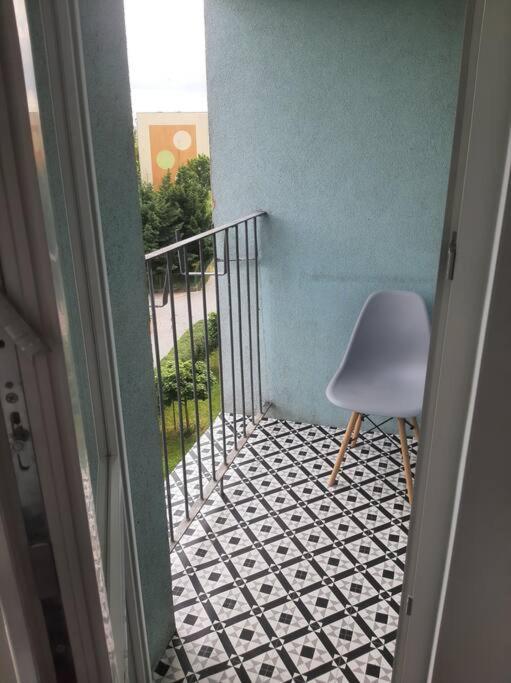 Апартаменти Apartament Komfortowy - W Pelni Wyposazony - Spaceapart Єленя-Ґура Екстер'єр фото